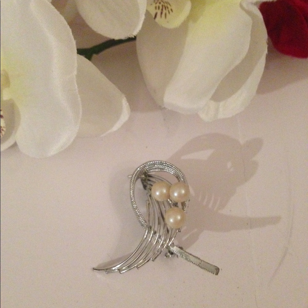Vintage Pin - Picture 2 of 2